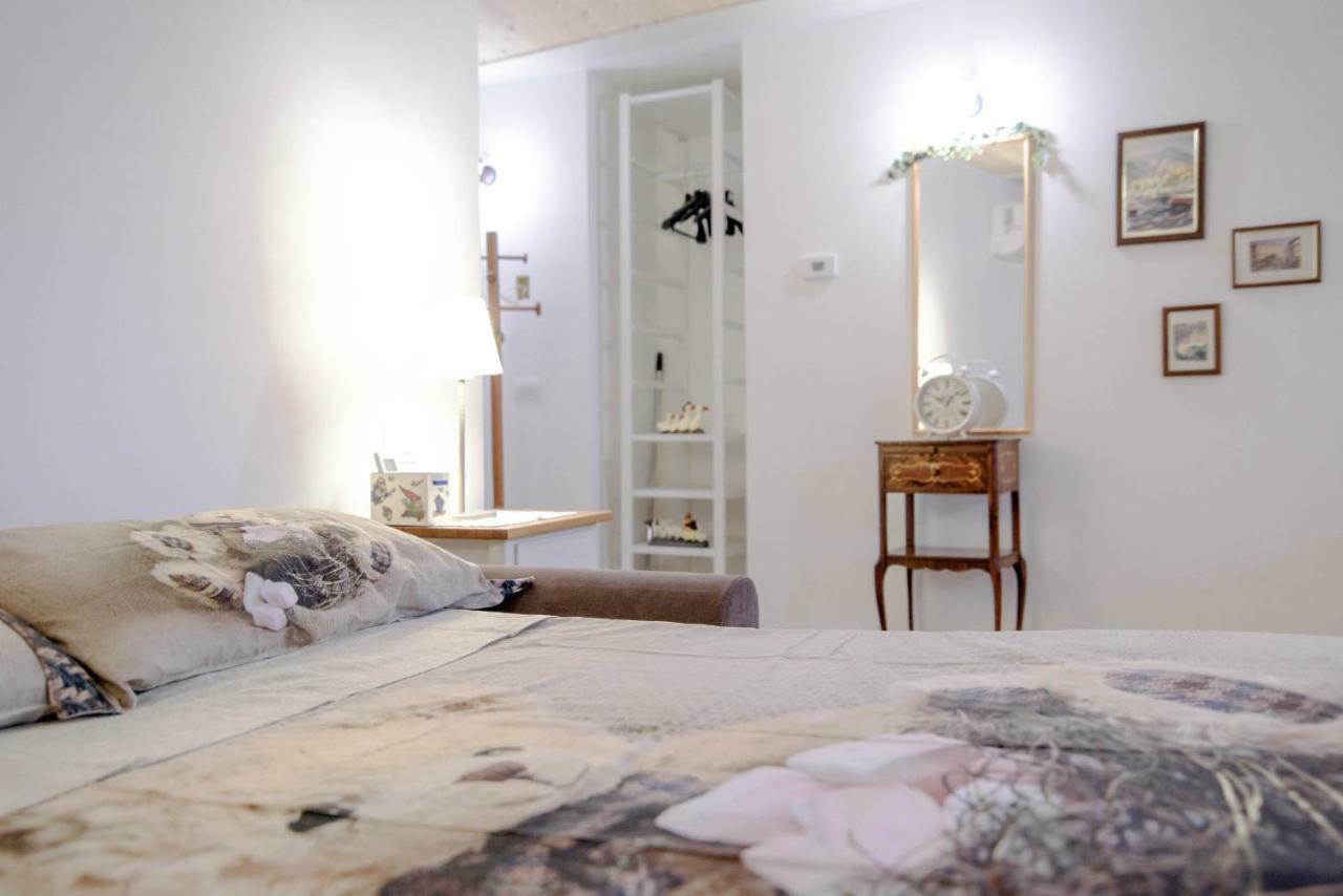 Apartamento Il Borghetto Di Torno Exterior foto