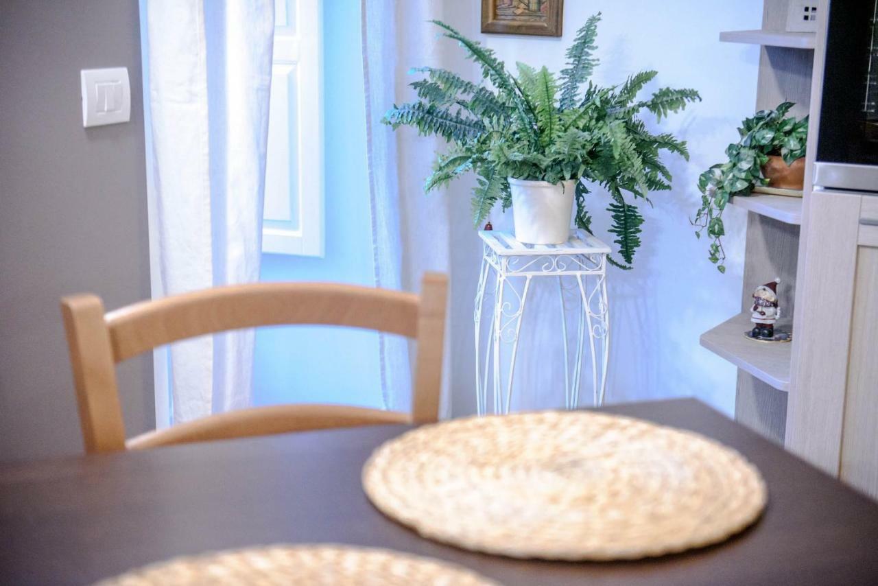 Apartamento Il Borghetto Di Torno Exterior foto